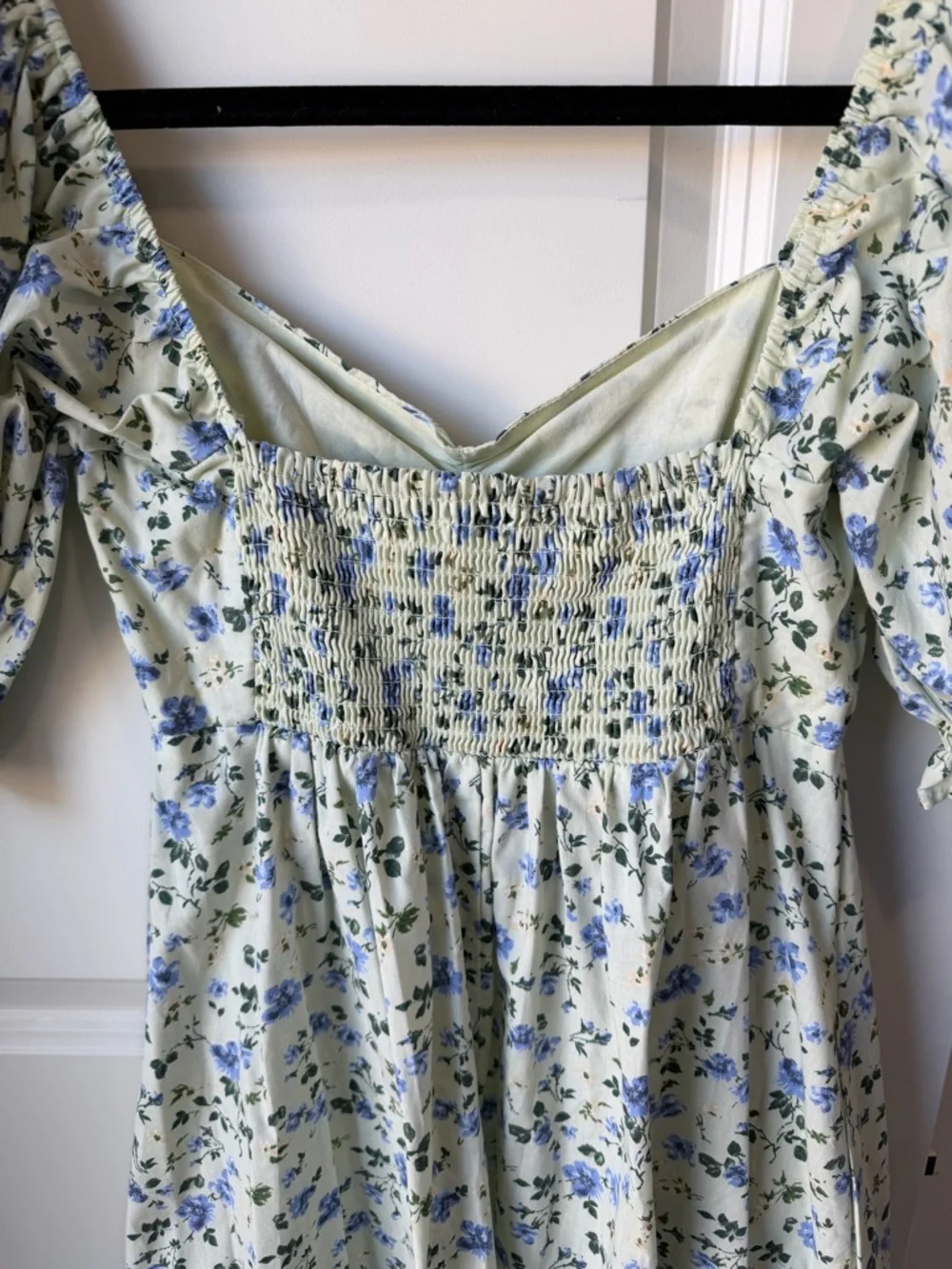 Abercrombie & Fitch Light Green and Blue Floral Puff-Sleeve Midi Dress - Picture 5 of 9